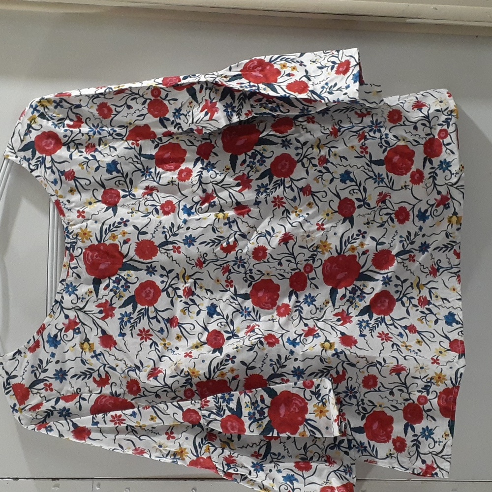 BNWT J.Crew Floral Top 100% Cotton Bell Sleeves